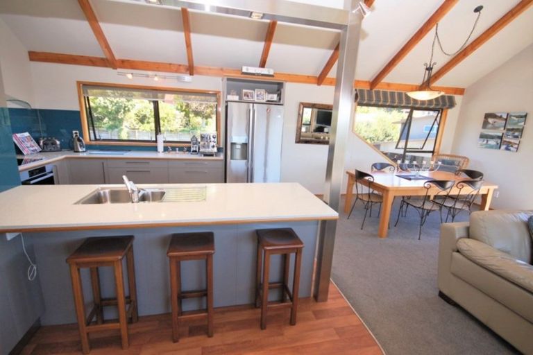 Photo of property in 1/11 Krissell Place, Acacia Bay, Taupo, 3330