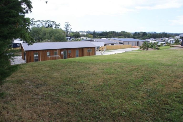 Photo of property in 10 Kuaka Crescent, Mangawhai, 0505