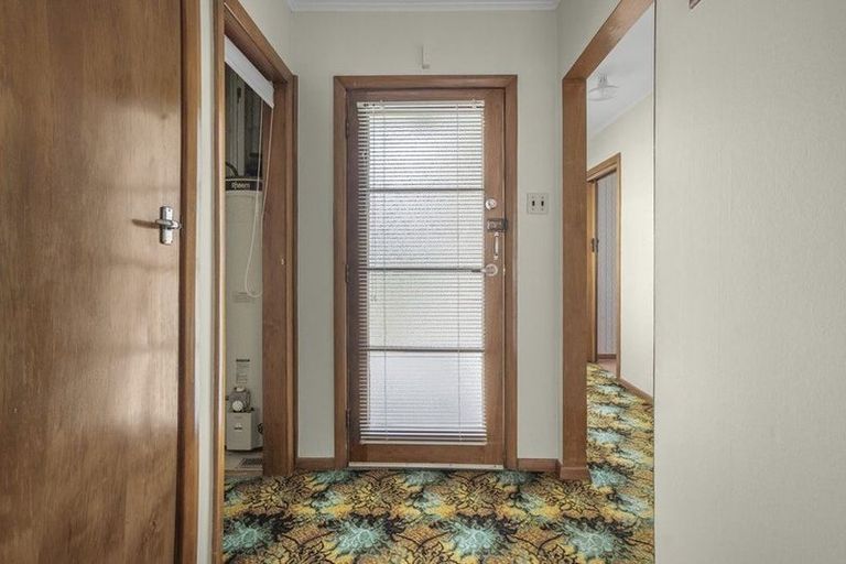 Photo of property in 52 Dover Road, Wainuiomata, Lower Hutt, 5014