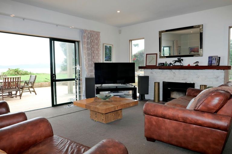 Photo of property in 52 The Esplanade, Raumati South, Paraparaumu, 5032
