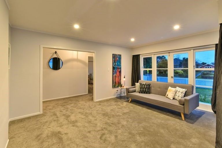 Photo of property in 39 Mckean Avenue, Manurewa, Auckland, 2102