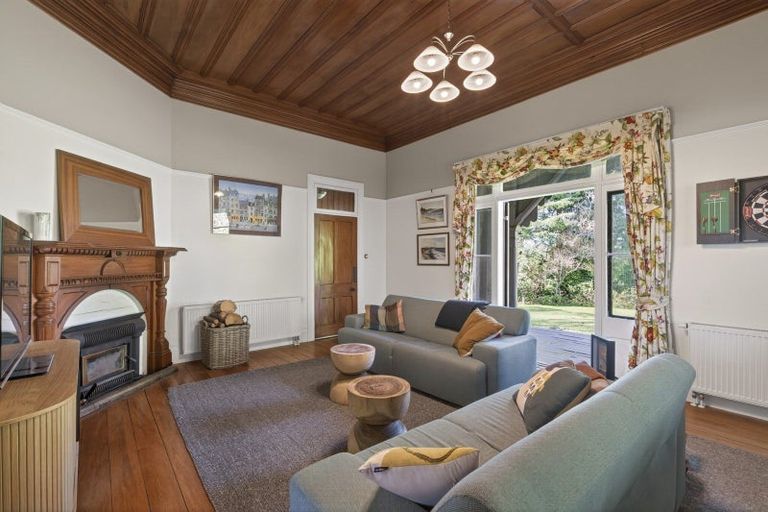 Photo of property in 1 Kahikatea Street, Inglewood, 4330