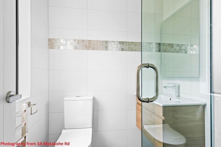 Photo of property in 3b Matakohe Road, Westgate, Auckland, 0814