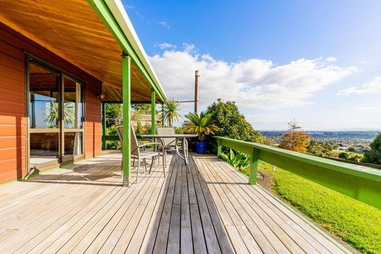 Photo of property in 236 Point View Drive, East Tamaki Heights, Auckland, 2016
