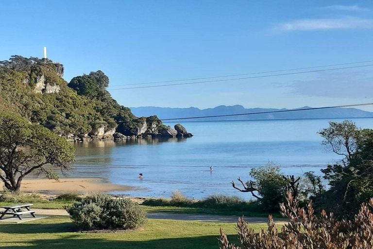Photo of property in 1110 Abel Tasman Drive, Ligar Bay, Takaka, 7183
