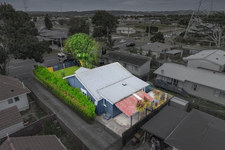 Photo of property in 1/256 Porchester Road, Takanini, 2112