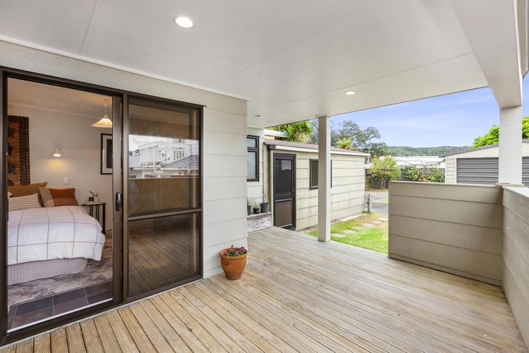 Photo of property in 8 Wallis Street, Raglan, 3225