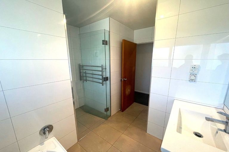 Photo of property in 11b Camden Place, Papatoetoe, Auckland, 2025