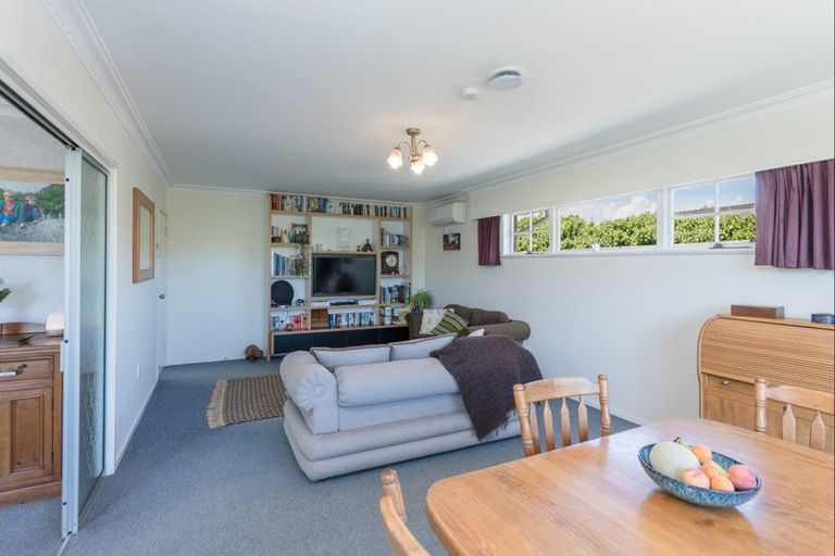 Photo of property in 3 Balmoral Place, Stoke, Nelson, 7011