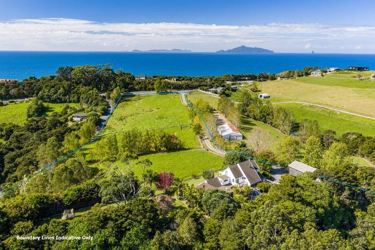 Photo of property in 1034 Cove Road, Langs Beach, Waipu, 0582