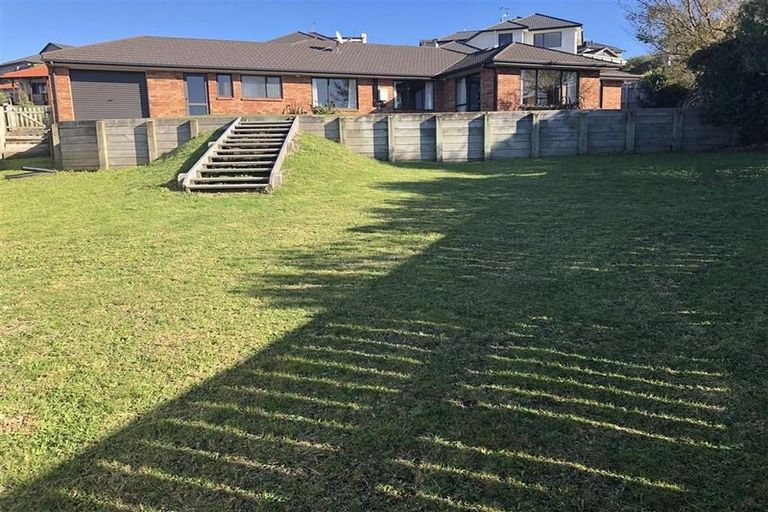 Photo of property in 22 Aotea Drive, Aotea, Porirua, 5024