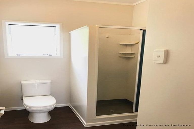 Photo of property in 22 Haig Avenue, Mount Roskill, Auckland, 1041