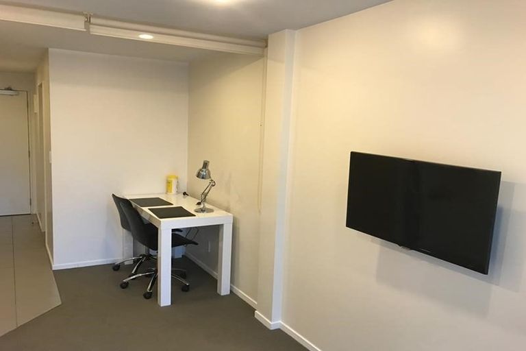 Photo of property in 23 Emily Place, Bellevue, Tauranga, 3110