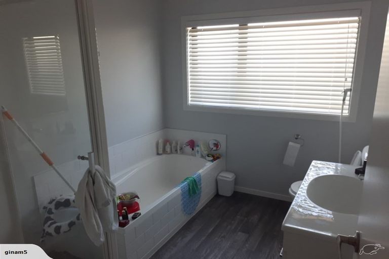 Photo of property in 122 Howden Street, Te Anau, 9600