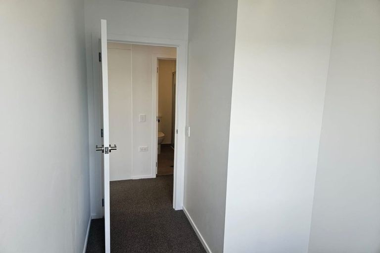 Photo of property in 206/28b Eileen Newey Place, Henderson, Auckland, 0612