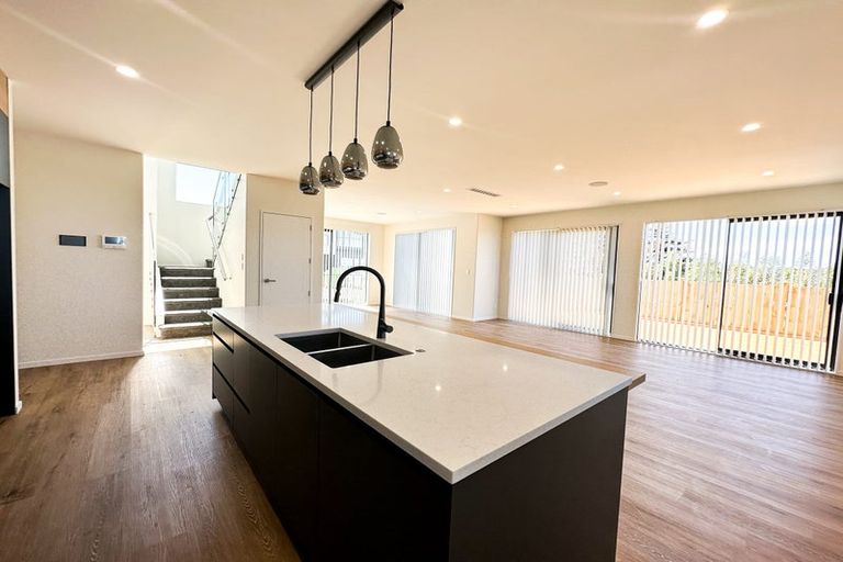 Photo of property in 2 Turbine Way, Hobsonville, Auckland, 0616