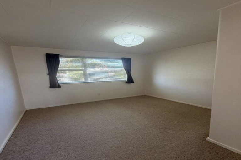 Photo of property in 3 Victor Grove, Waikanae Beach, Waikanae, 5036