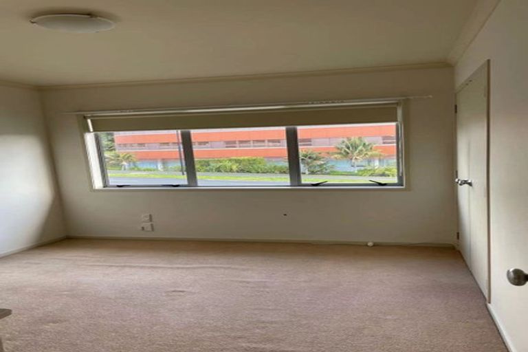 Photo of property in 48 Seamount Drive, Red Beach, 0932