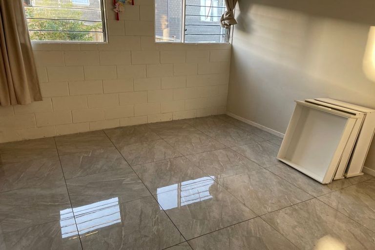 Photo of property in 3 Sunrise Avenue, Murrays Bay, Auckland, 0630