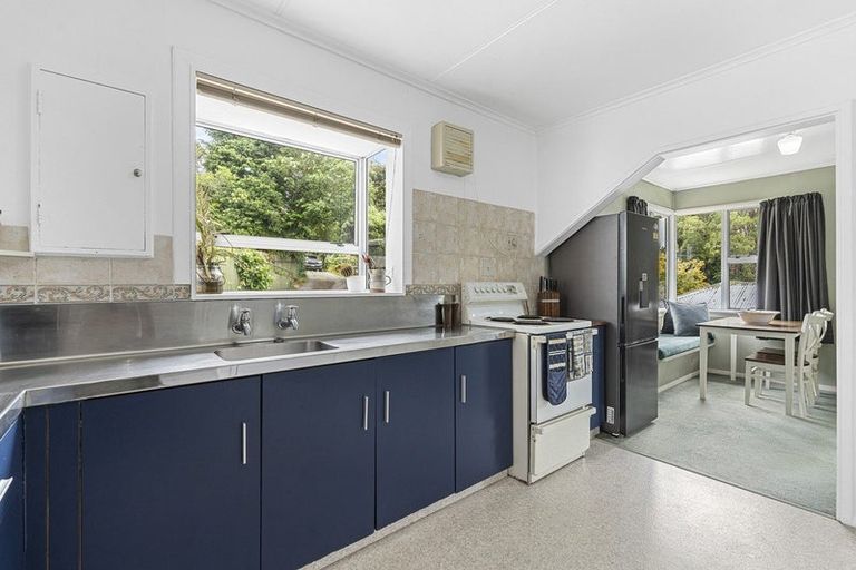 Photo of property in 108 Huatoki Street, Frankleigh Park, New Plymouth, 4310