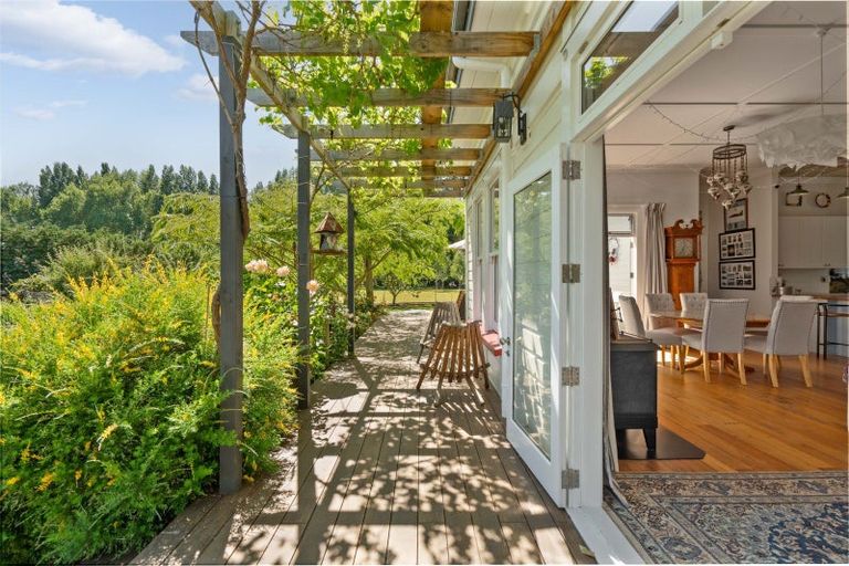 Photo of property in 133a Papawai Road, Greytown, 5794