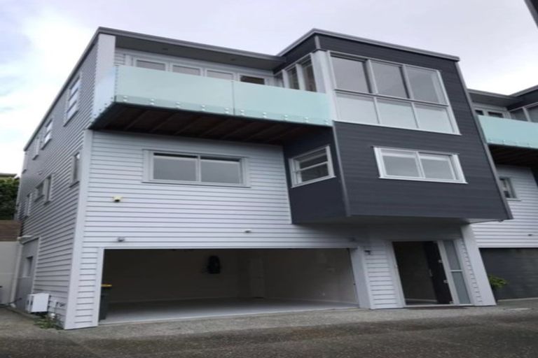 Photo of property in Wilk Heights, 11/8 Wilk Lane, Browns Bay, Auckland, 0630