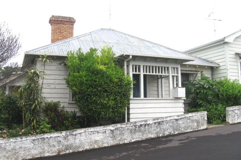 Photo of property in 13 Anglesea Street, Freemans Bay, Auckland, 1011