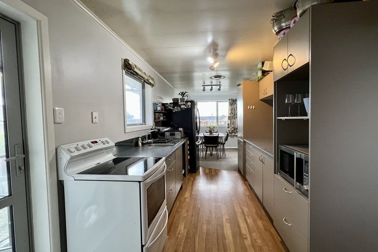 Photo of property in 15 Milford Street, Heidelberg, Invercargill, 9812