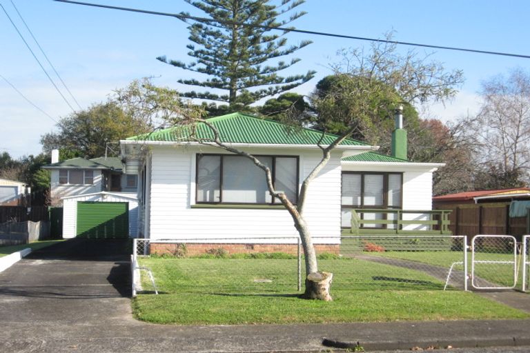 Photo of property in 33 Thompson Terrace, Manurewa, Auckland, 2102