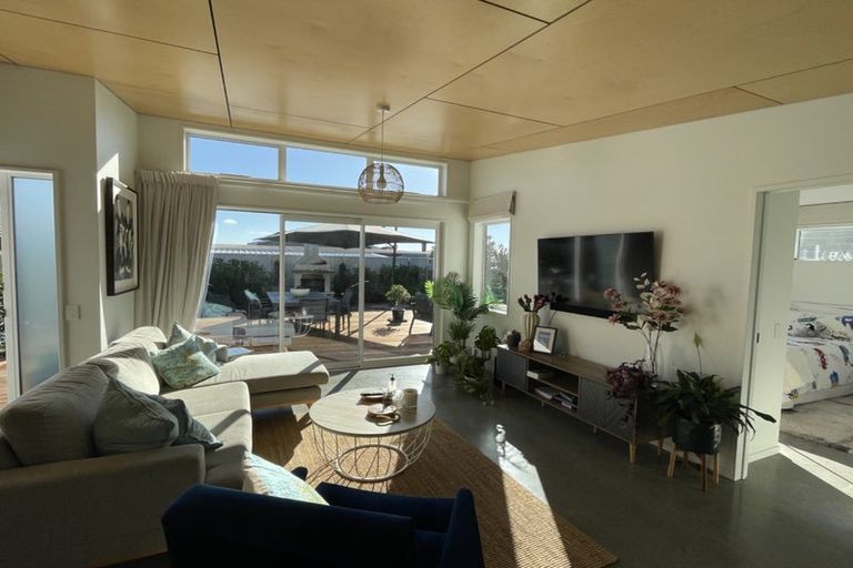 Photo of property in 2/2a Rhodes Street, Parkside, 7910