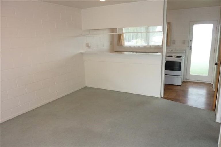 Photo of property in 2/15 Lloyd Avenue, Mount Albert, Auckland, 1025
