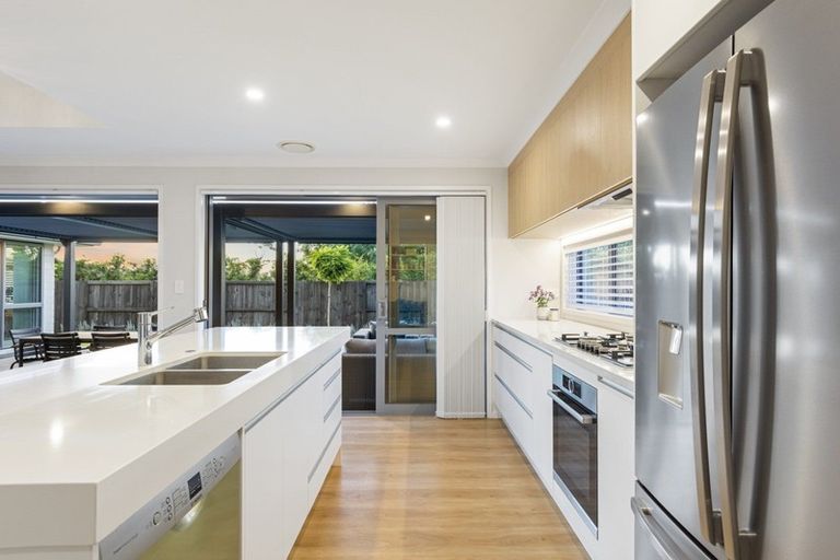 Photo of property in 10 Kayelene Place, Omokoroa, 3114