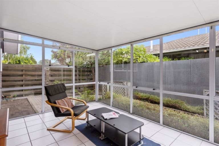 Photo of property in 2 Cintra Place, Casebrook, Christchurch, 8051