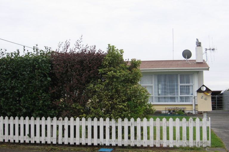 Photo of property in 26 Peters Avenue, Cloverlea, Palmerston North, 4412