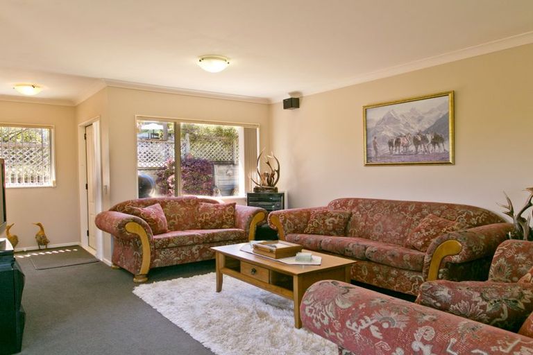 Photo of property in 2/2 Astelia Way, Waipahihi, Taupo, 3330