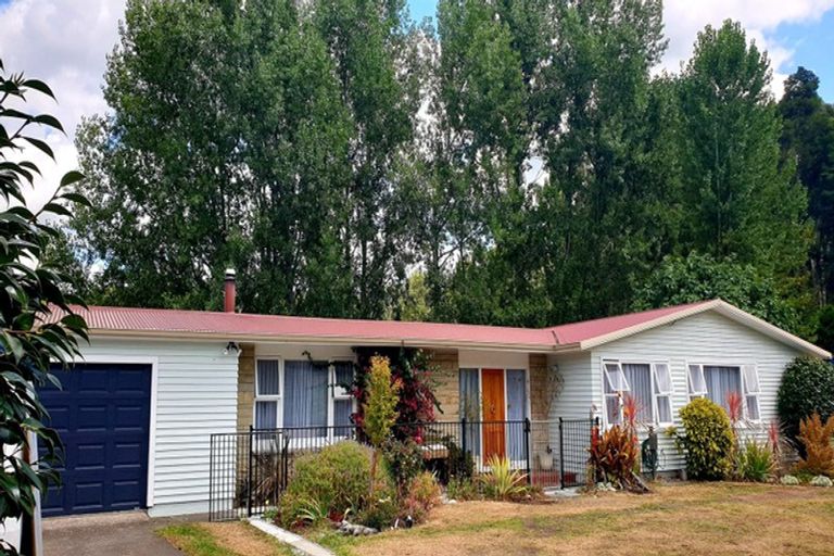 Photo of property in 34 Hinemotu Avenue, Kawerau, 3127