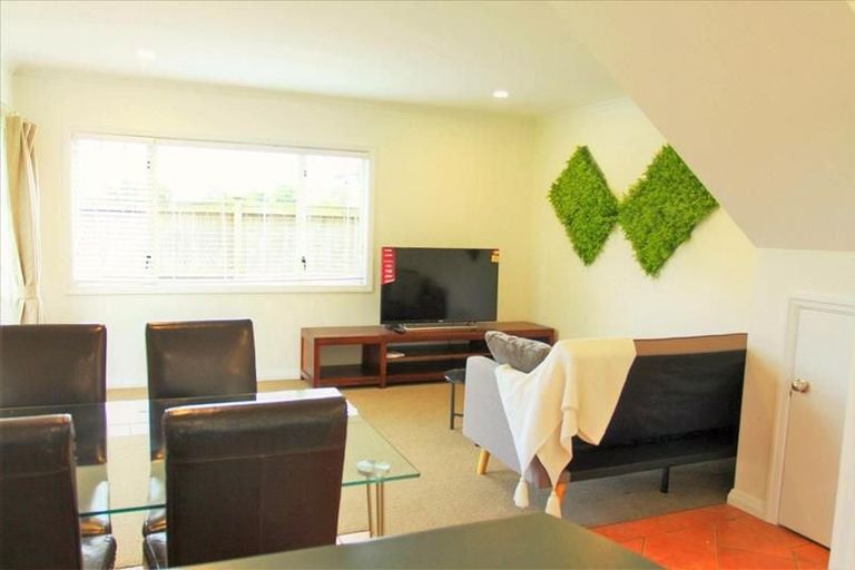 Photo of property in 32 Regent Street, Devonport, Auckland, 0624