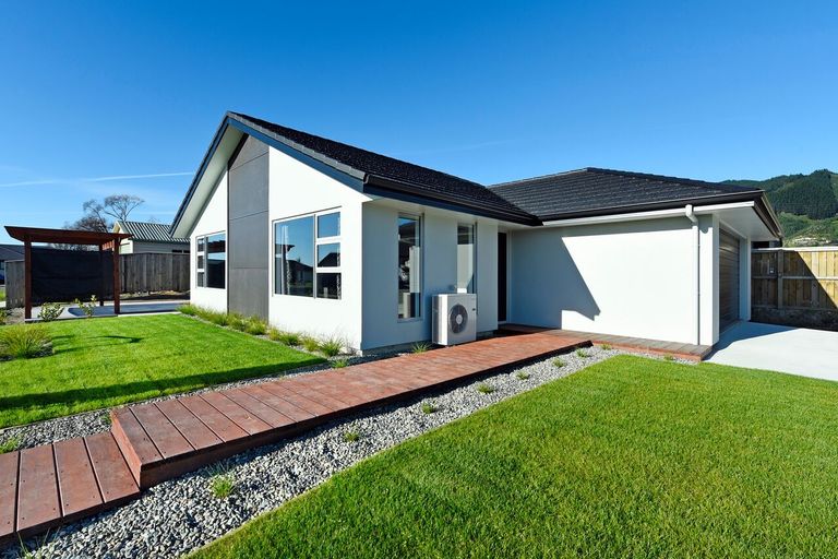 Photo of property in 5 Carmello Grove, Richmond, 7020