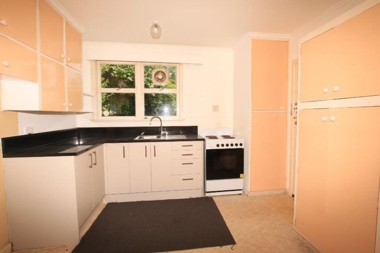 Photo of property in 12 Mawney Road, Henderson, Auckland, 0610