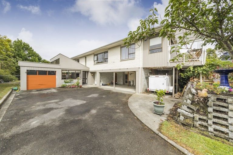 Photo of property in 15 Rangeview Place, Feilding, 4702