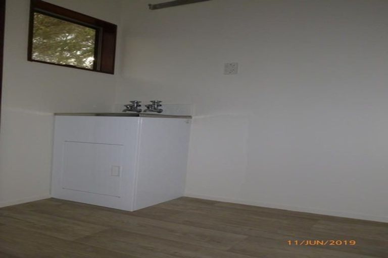 Photo of property in 1/1 Eastwood Rise, Browns Bay, Auckland, 0630