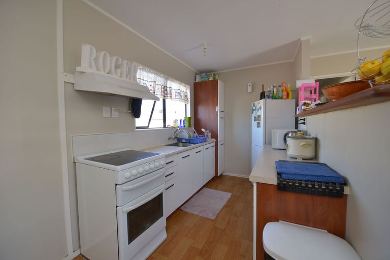 Photo of property in 2/83 Templeton Place, Clendon Park, Auckland, 2103