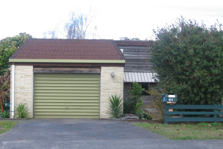 Photo of property in 1/21 Gills Avenue, Papakura, 2110
