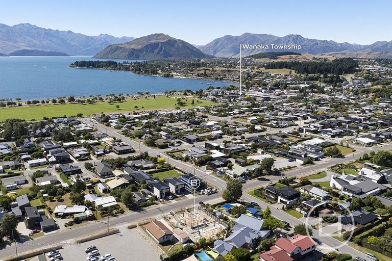 Photo of property in 112 Tenby Street, Wanaka, 9305