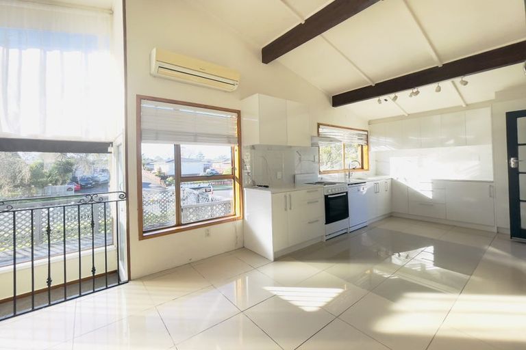 Photo of property in 52 Hope Farm Avenue, Pakuranga Heights, Auckland, 2010