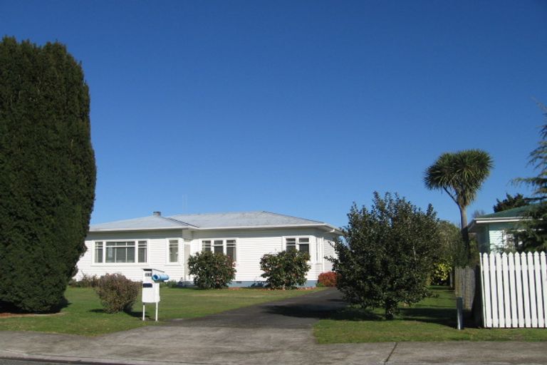 Photo of property in 813 Lawrence Street, Akina, Hastings, 4122