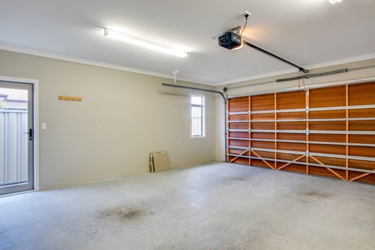 Photo of property in 18 Pania Place, Poraiti, Napier, 4112