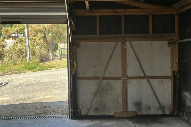 Photo of property in 16 Spiers Street, Kakanui, Oamaru, 9495