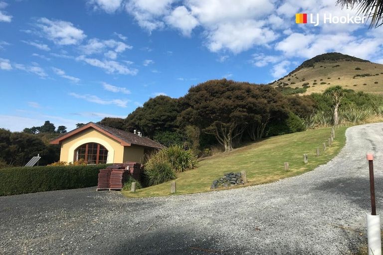 Photo of property in 1588 Highcliff Road, Portobello, Dunedin, 9014