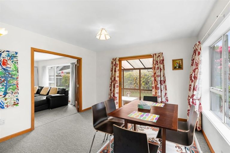 Photo of property in 37 Roydvale Avenue, Burnside, Christchurch, 8042